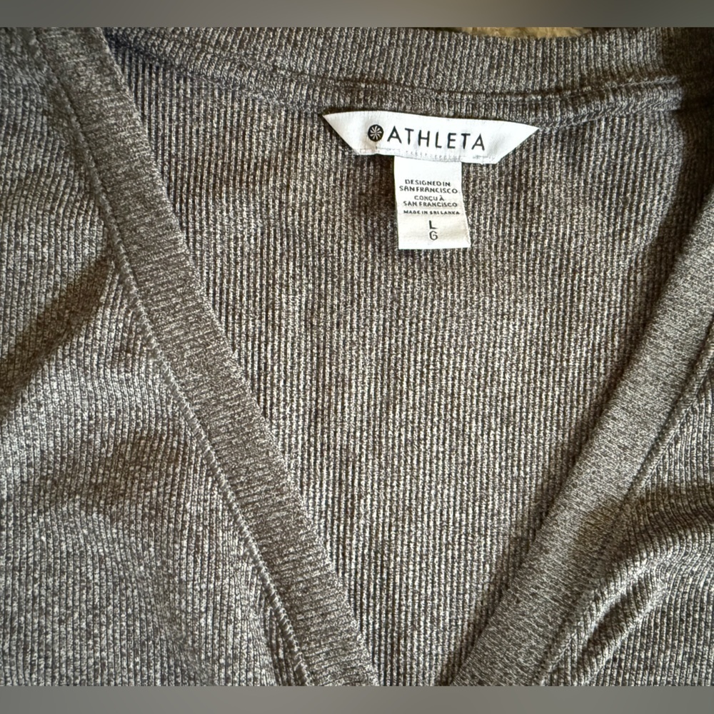 Athleta Untempo Ribbed Henley - Gray - Size Large - Like New - Picture 5 of 8